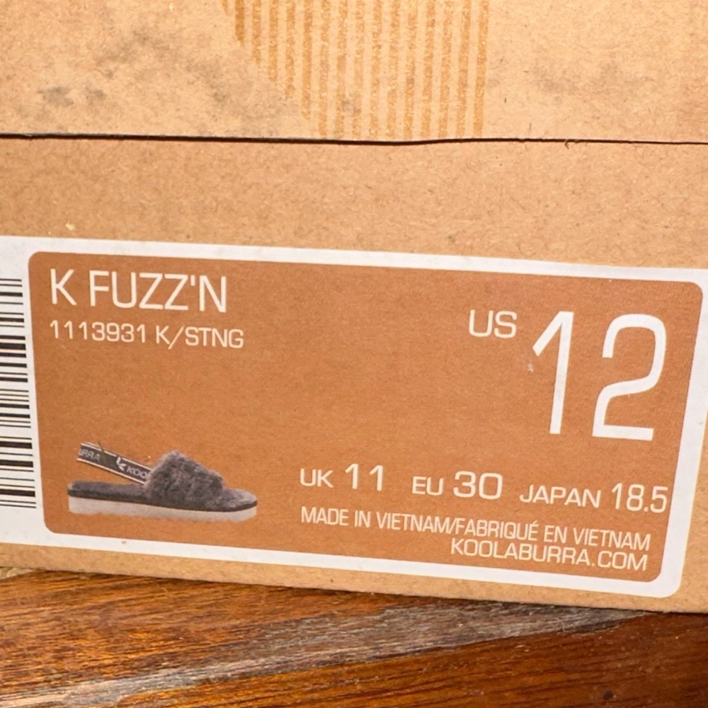 Kids koolaburra slides size 12 - Picture 6 of 7